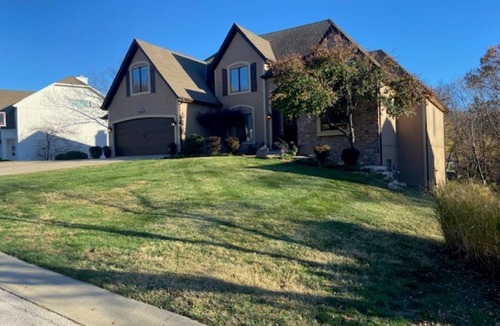 Shawnee Apartment | Executive Suite Apartment with Private Keyless Entrance. Enjoy Upscale Amenities