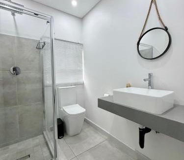 Kimberley Apartment | Executive Suite Mac Dougall