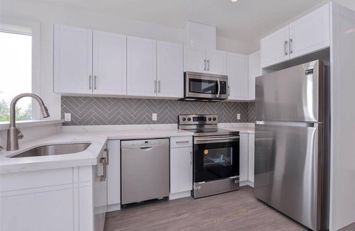 Colwood House | Executive Suite with Ocean View