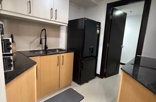 Bonifacio Global City Condo | Executive Suites 4 Bedroom Condo Uptown Parksuites Bgc