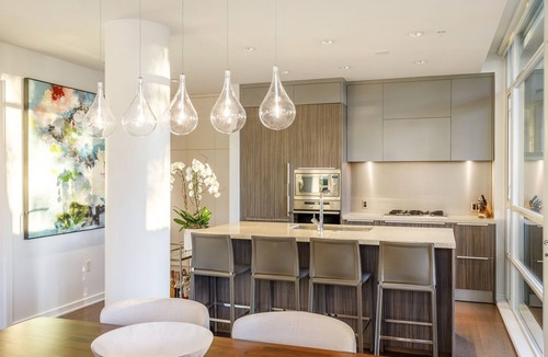Southeast False Creek House | Executive Townhouse with City and Water Views