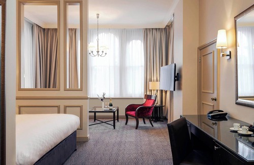 Exeter Hotel | Exeter Rougemont hotel by Sunday