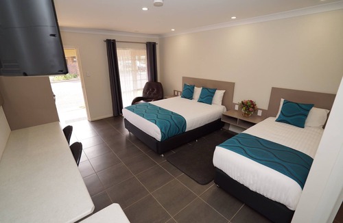 Griffith Hotel | Exies Bagtown