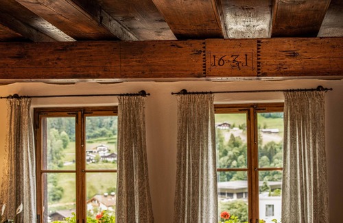 Berchtesgaden Apartment | Exklusive Ferienwohnung im Historischen Hofmusikerhaus Über den Dächern Berchtes