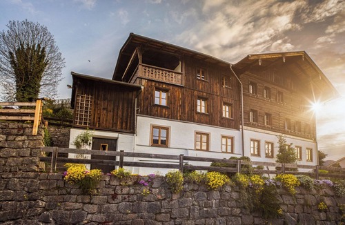 Berchtesgaden Apartment | Exklusive Ferienwohnung im Historischen Hofmusikerhaus Über den Dächern Berchtes