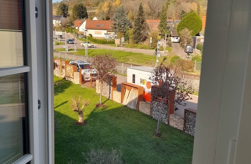 Schorndorf Apartment | Exklusive Ferienwohnung 70m2 +außenterrasse +garten + E Bike Vermietung +TV