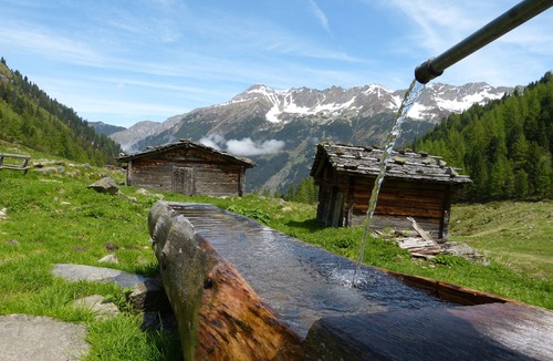 Anterselva Apartment | Exklusives Alpines Apartment Umgeben von Intakten Wiesen- und Waldlandschaften