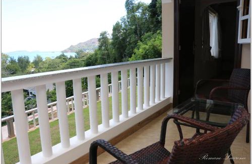 Anse Volbert Village Apartment | Exotic Guest House