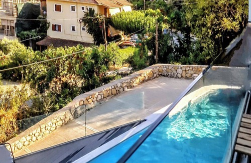 Episkopos Apartment | EXOTIC LUXURY APARTMENT: Sea Breeze Central