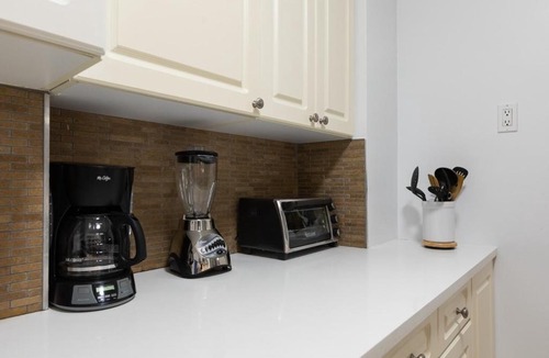 Manhattan Valley Apartment | Exotic Three Bedroom Unit In UWS