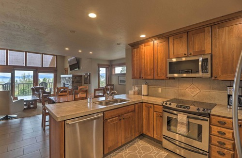 Bigfork Apartment | Expansive Bigfork Resort Retreat on Flathead Lake!