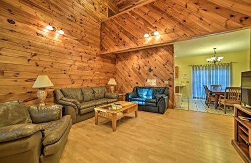 Springville House | Expansive Cabin with Kentucky Lake Access!