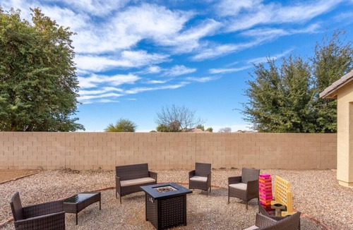San Tan Valley House | Expansive Home In San Tan | Fire Pit | WFH | Zen