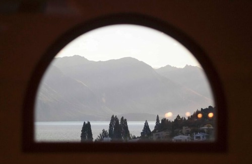 Queenstown City Centre House | Expansive home in the Heart of Queenstown with Stunning Views.