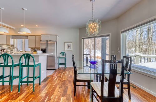 Birchwood Farms House | Expansive home w/wrap around deck, full kitchen