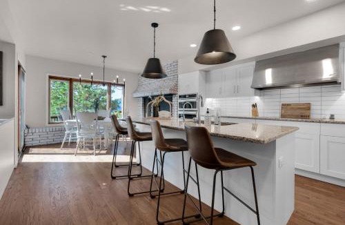 Woodmoor House | Expansive Monument Home: Hot Tub & Mountain Views!