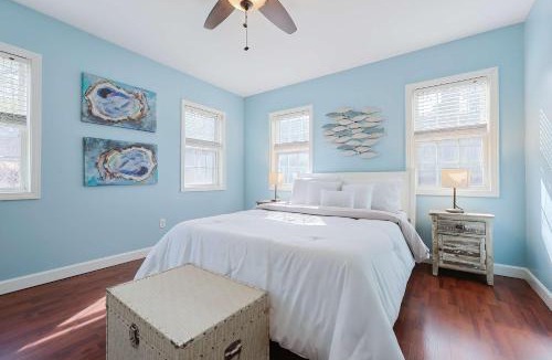 Buzzards Bay House | Expansive Oasis With Water Views, Walk To Beach!