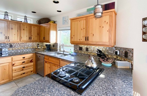 Gleneden Beach House | Expansive Ocean Views, Easy Beach Access, Privacy, BBQ, Hot Tub, Oceanfront!