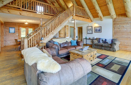 Ceres Cabin | Expansive, Pet-Friendly Ceres Retreat on 120 Acres