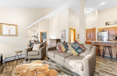 River Run Apartment | Expedition Station #8629