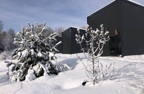Brebu Nou House | Experience a corner of paradise and a breath taking scenic view.