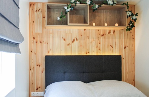 Wemding House | Experience a real Tiny House vacation close to nature at Camping Park Wemding!