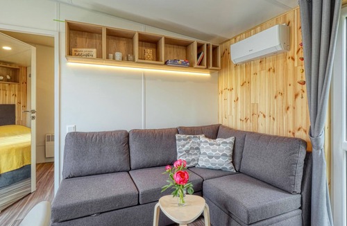 Wemding House | Experience a real Tiny House vacation close to nature at Camping Park Wemding!