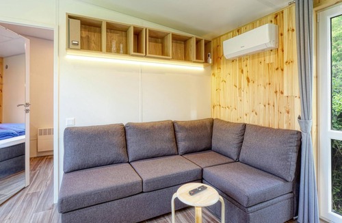 Wemding House | Experience a real Tiny House vacation close to nature at Camping Park Wemding!