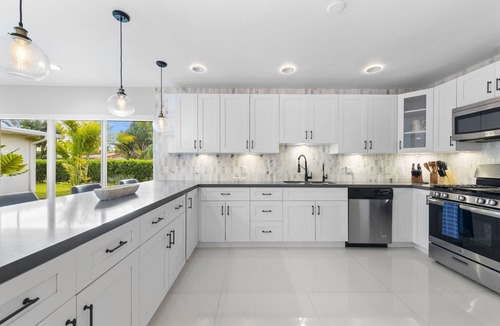 Keystone Point Villa | Experience Bayfront Bliss: Your Ultimate Miami Getaway Awaits!