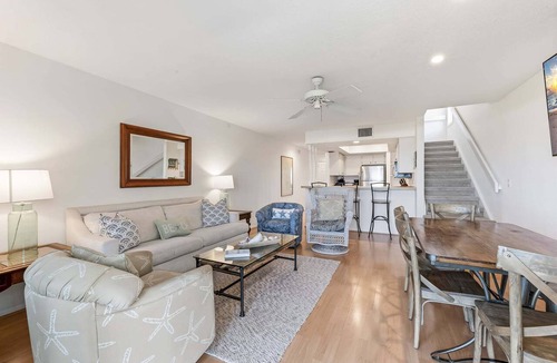 Boca Grande House | Experience beachfront luxury in this 3-bedroom, 2-bathroom townhome in Boca Grande.