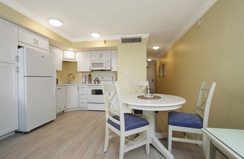 Captiva Villa | Experience breathtaking views of Pine Island Sound from the stunning Bayside Villa 5220