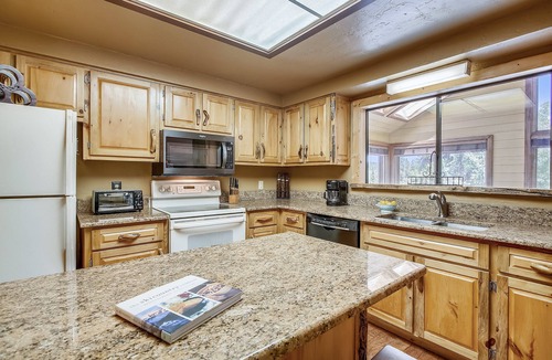 Peak 9 House | Experience Breckenridge in this cozy 3BR townhome with sauna and ski access, Cedars 53.