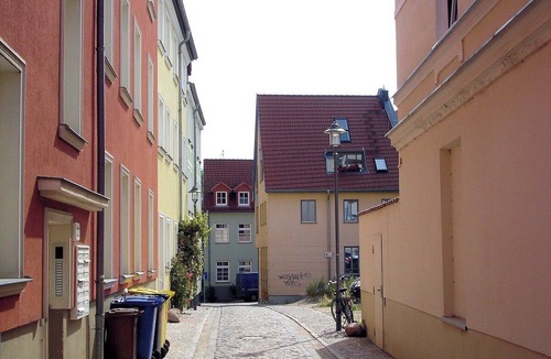Ostliche Altstadt Apartment | Experience Comfort and Relaxation in our Apartment BERNSTEIN with infrared sauna