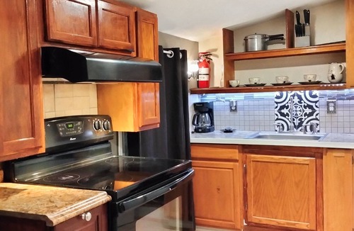 Independence House | Experience comfort near sports action, 4BR/2Bath home by Arrowhead 14 min.