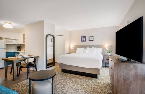 Acres Green House | Experience Denver South! Free Breakfast, Full Kitchen, Pet-friendly Property!