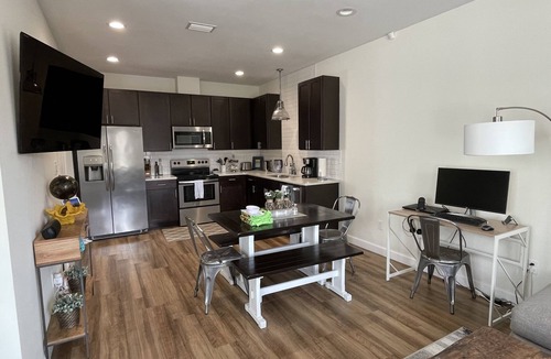 Downtown House | Experience Downtown Charm and Modern Comfort at Your Perfect VRBO Getaway!