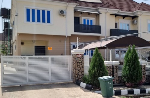 Abuja Apartment | Experience exquisite hospitality when you stay with us.