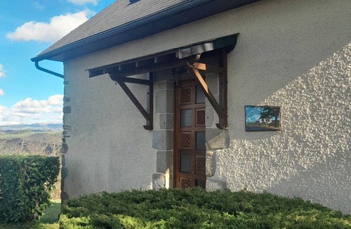 Confolent-Port-Dieu House | Experience an authentic stay in Haute Corrèze in the heart of preserved nature.