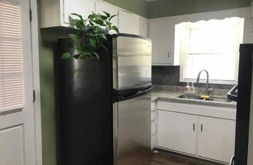 Griffin House | Experience Griffin charm, just a quick 12-min drive to Atlanta Motor Speedway
