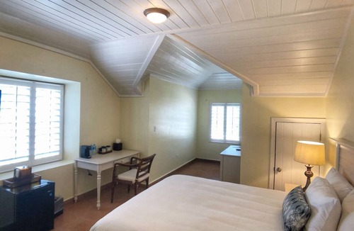 Estate East Street Hotel | Experience Historic Beauty Near Dining, Shopping, and Waterfront Walks