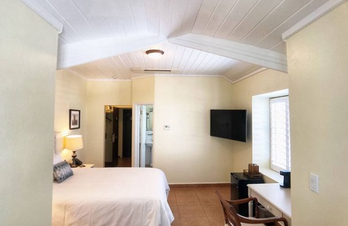 Estate East Street Hotel | Experience Historic Beauty Near Dining, Shopping, and Waterfront Walks