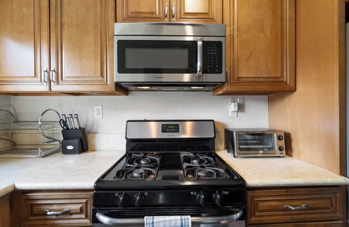 North Hollywood House | Experience LA Comfort – Perfect for Long Stay