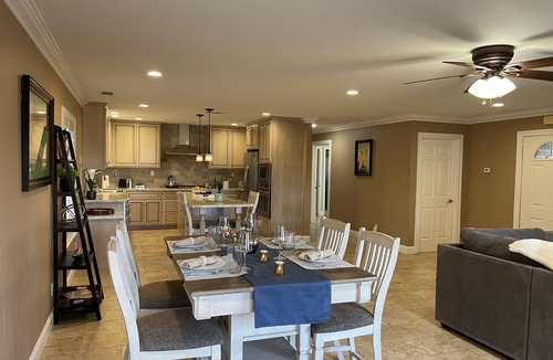 Victor House | Experience Lodi - Your Perfect Wine Country Retreat Awaits