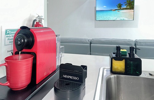 Naranja Apartment | Experience Luna Sky! 65" TV Bar BBQ go FL Keys