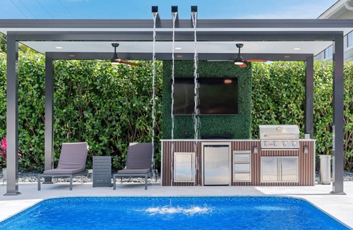 Boca Raton House | Experience Luxury and Comfort in Boca Raton: Your Ideal Vacation Home Awaits!n