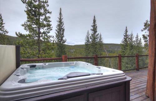 Baldy Mountain House | Experience luxury at Clowsgill Holme, a spacious 5-bedroom retreat in Breckenridge!