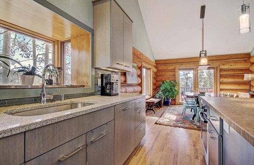 Baldy Mountain House | Experience luxury at 10 Southface, a spacious 4BR home in Breckenridge with mountain views.