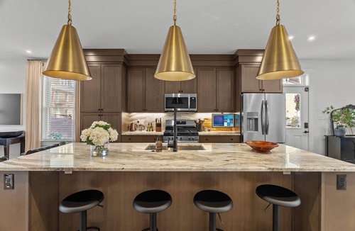 Benton Park House | Experience Luxury - just steps away from live music & food