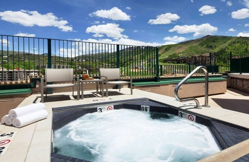 Steamboat Springs Resort | Experience Mountain Magic - Sheraton Steamboat Resort Villas–Studio Mountainside