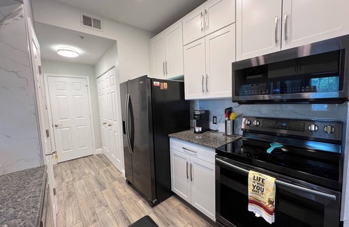 Clearwater Condo | Experience Modern Elegance in Our Newly Renovated-Artemano Inspired Condo